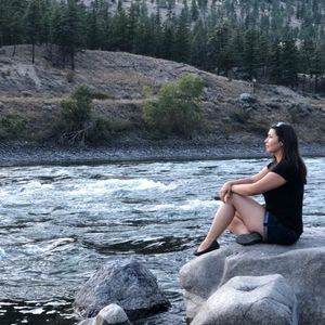 Meet your Posher, Vanessa